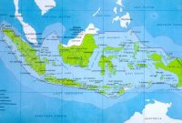 dampak positif dan negatif letak geologis indonesia