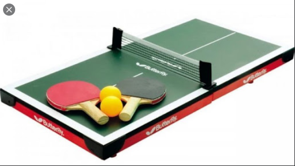 Sebutkan beberapa peralatan yang digunakan untuk permainan tenis meja